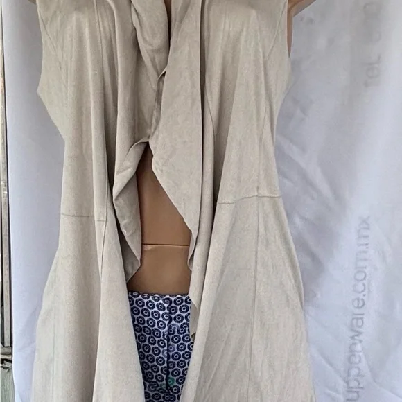 Dolce Cabo Tan Drape Vest - Picture 2 of 12